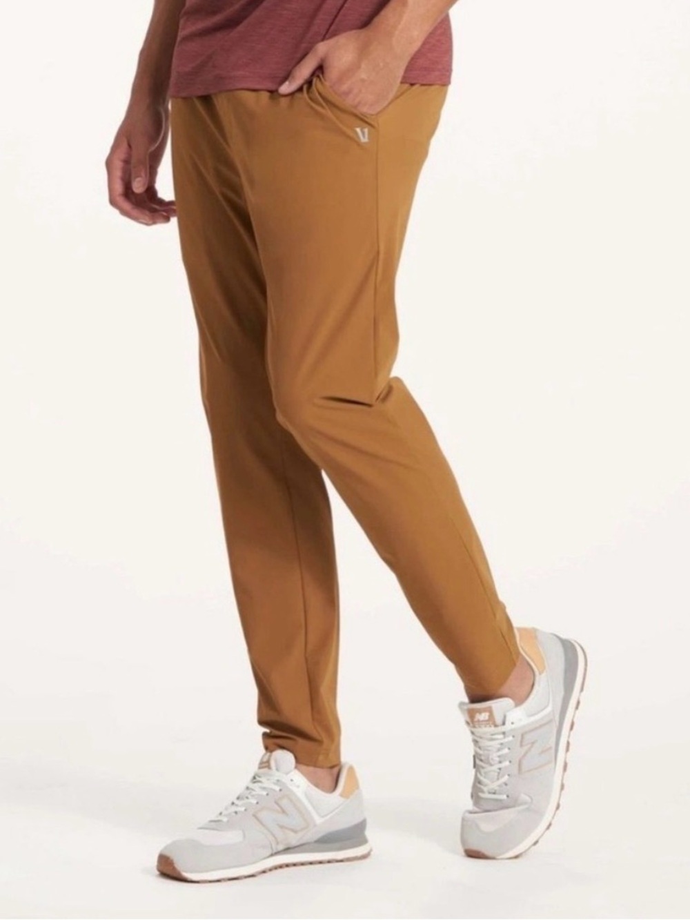 Vuori Fleet Jogger Pants Mens Performance Pull On Caramel